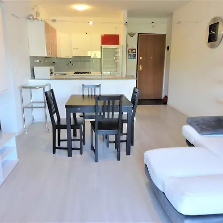 In 42841 Apartment *